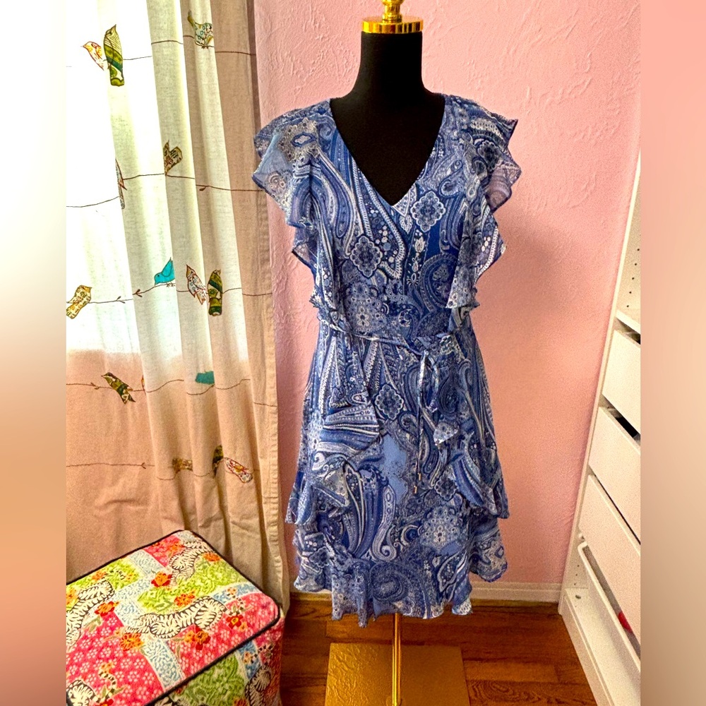 Tommy dress like new